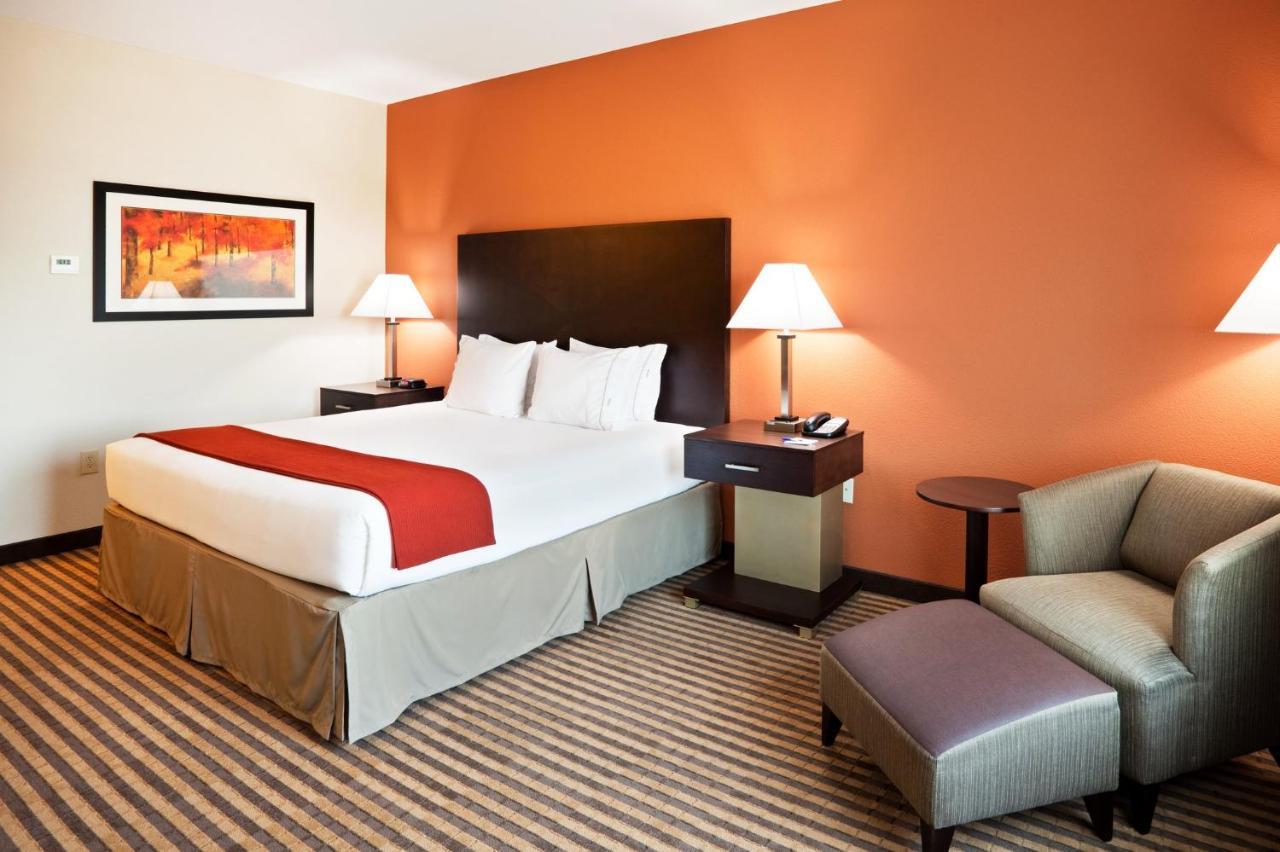 Holiday Inn Express Charlotte Southeast - Matthews By Ihg Екстериор снимка
