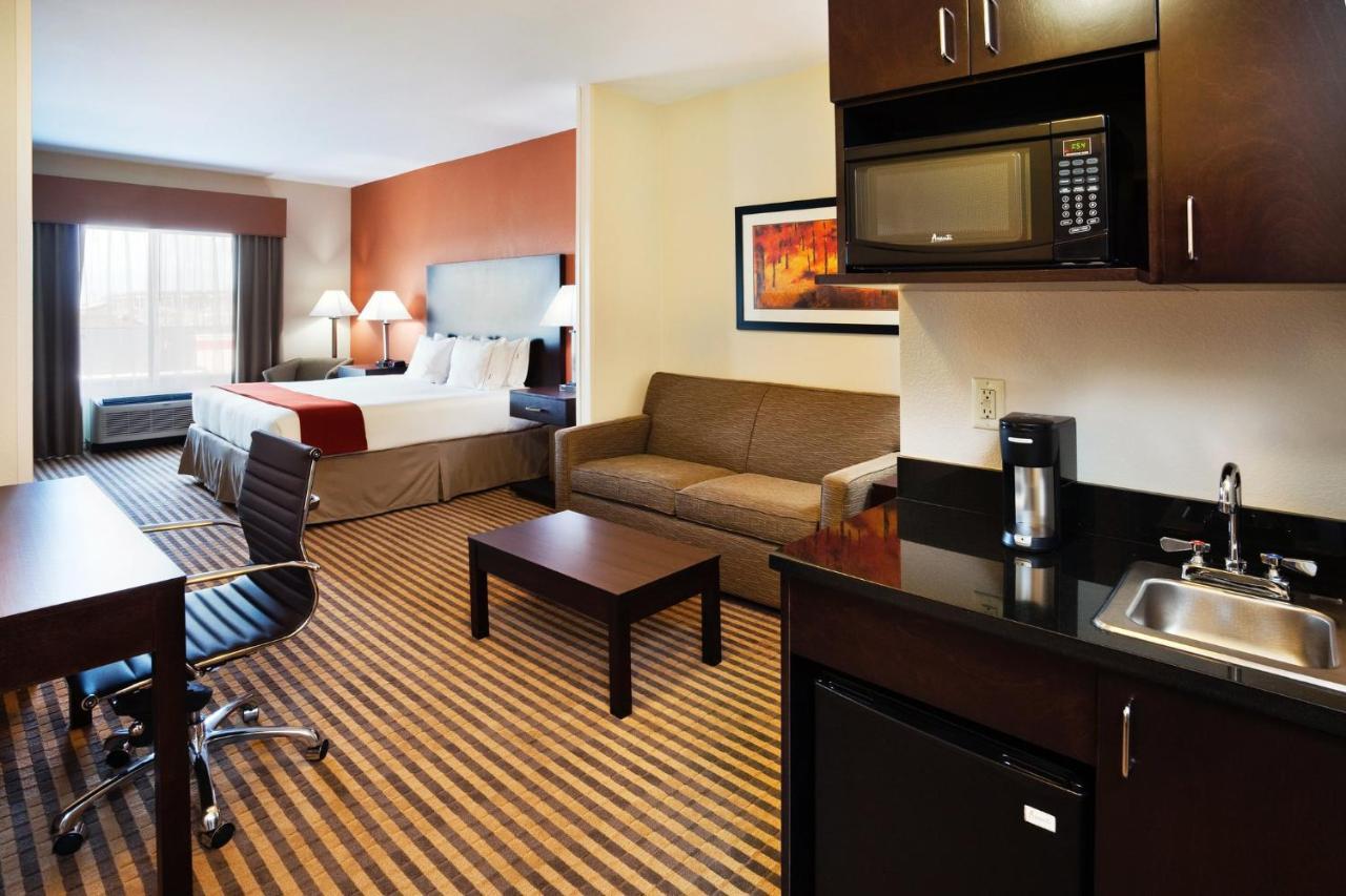 Holiday Inn Express Charlotte Southeast - Matthews By Ihg Екстериор снимка